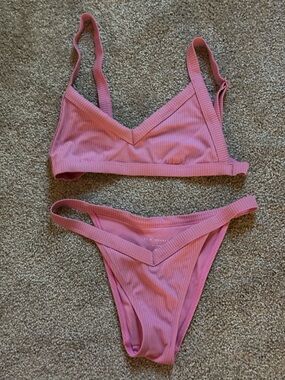 Ribbed Pink Bikini Set - Triangle Top & Classic Bottoms
